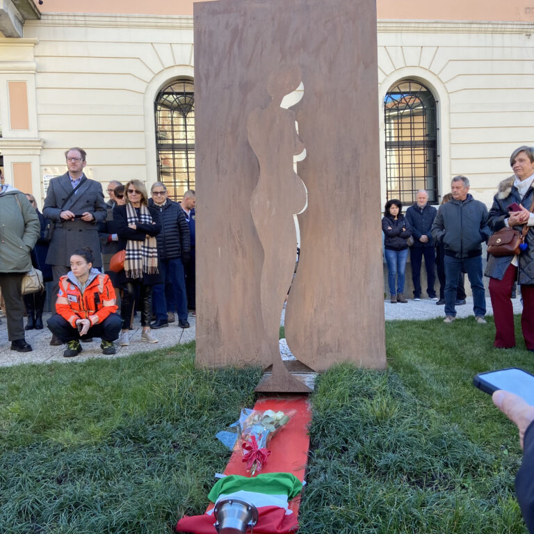 Cadorago inaugurazione – Violenza sulla Donna